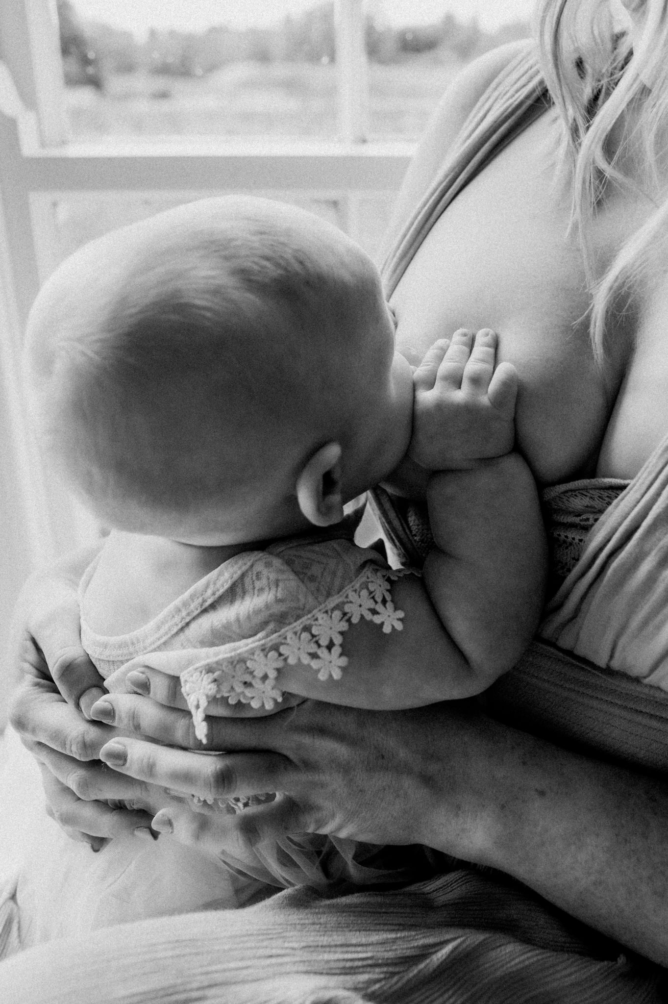 Breastfeeding-baby-motherhood-2-kristina-kelly-photography
