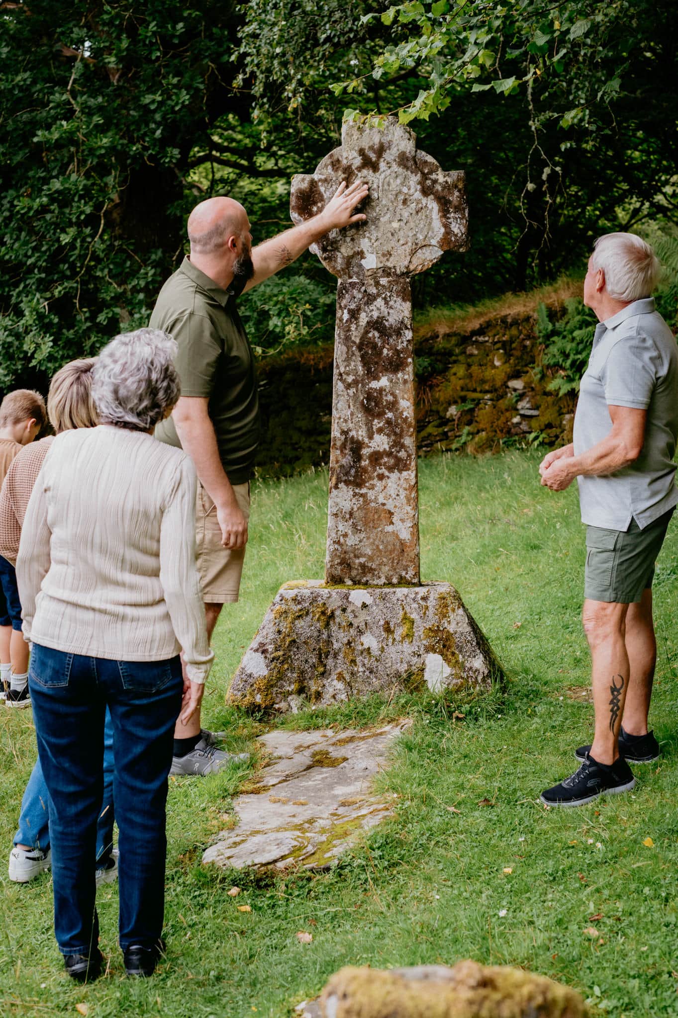 Family-9-Glendalough-lake-vacation-photography-kristina-kelly-photography