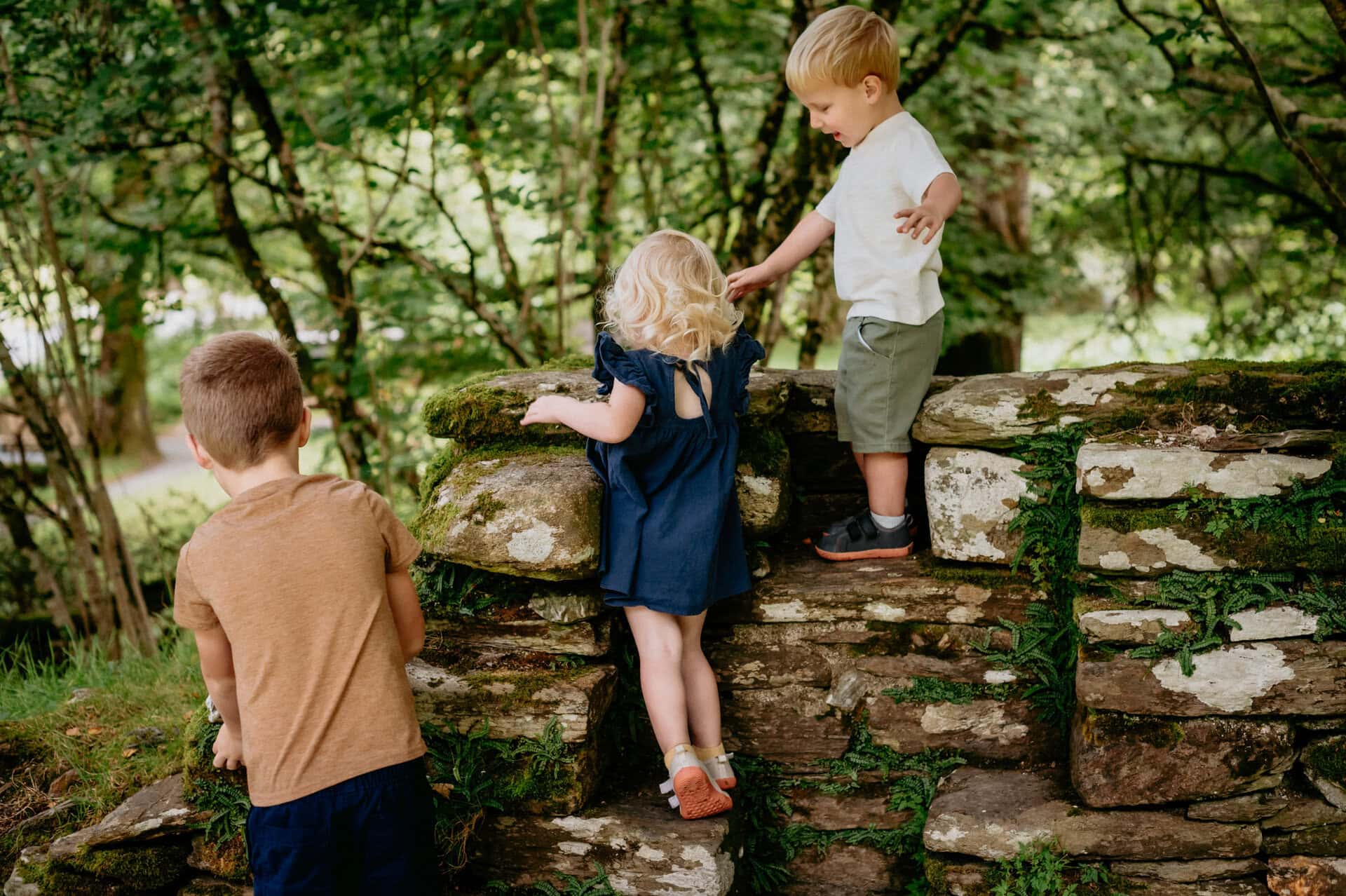 Family-10-Glendalough-lake-vacation-photography-kristina-kelly-photography