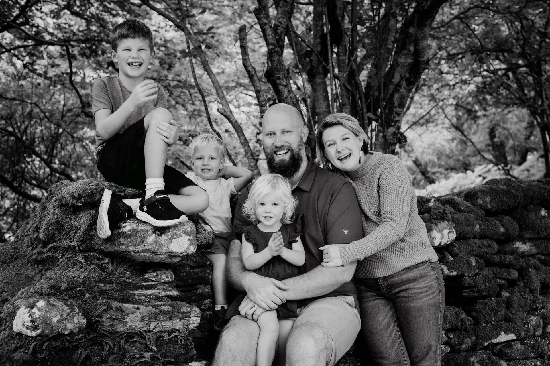 Family-12-Glendalough-lake-vacation-photography-kristina-kelly-photography