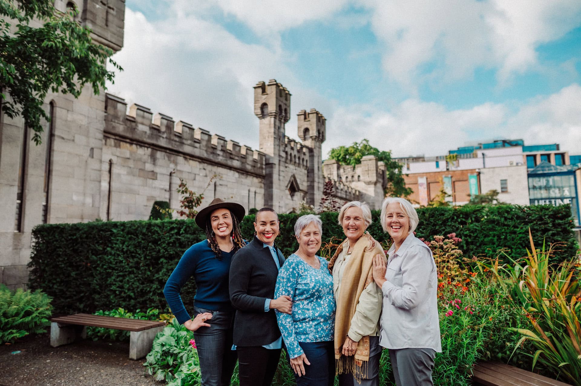 Family-at-Dublin-Castle-Dubh-Linn-garden-vacation-photography-kristina-kelly-photography